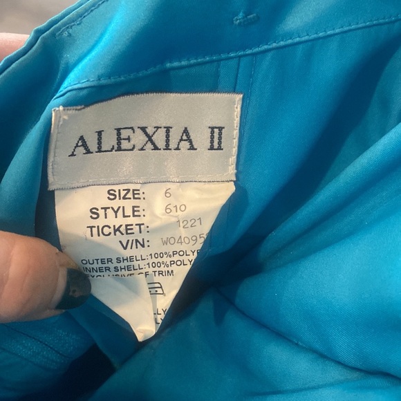Alexia ll long prom/formal dress size 6 - Picture 5 of 11